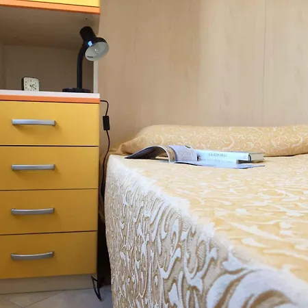 Two-bedroom Near Sea 12 רוסולינה מארה