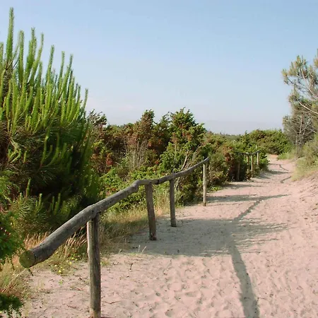 Two-bedroom Near Sea 12 דירה *